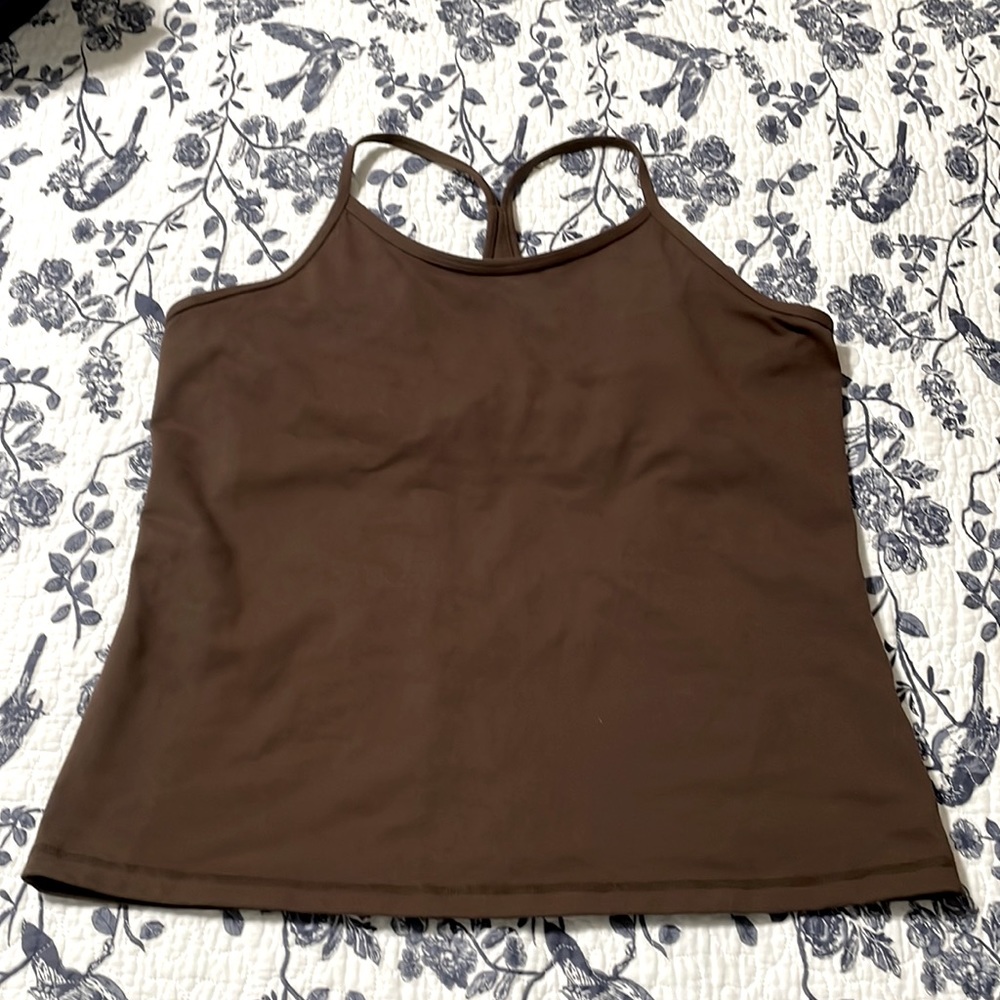 Lands’ End racer back athletic tank cami supportive shelf bra pocket L brown